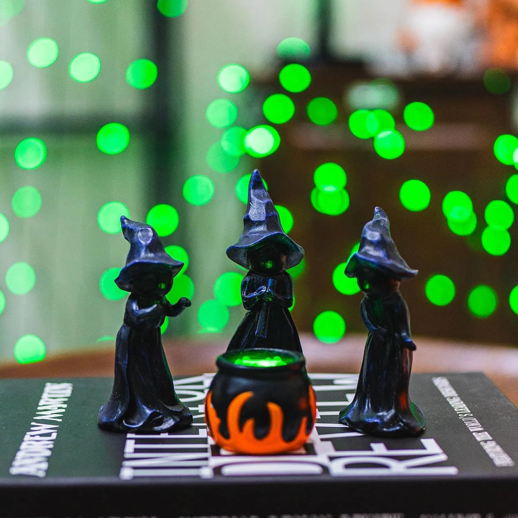 4 PCS Halloween Miniature Witches Cauldron Figurine Table Decoration, Resin