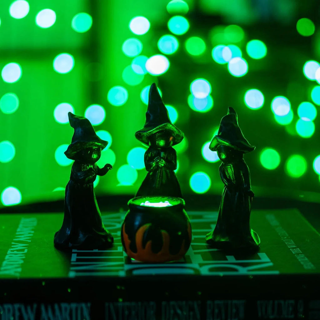 4 PCS Halloween Miniature Witches Cauldron Figurine Table Decoration, Resin